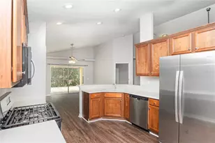 33347 Irongate Dr, Leesburg, FL 34788 - Photo 7