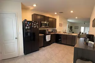 9043 Carlotta Wy, Kissimmee, FL 34747 - Photo 9