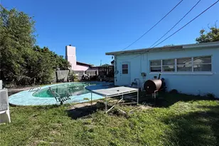 2506 Martinwood Dr, Orlando, FL 32808 - Photo 15