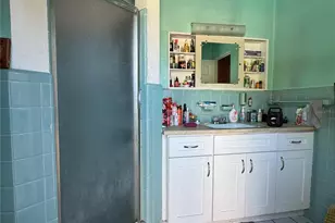 2506 Martinwood Dr, Orlando, FL 32808 - Photo 13