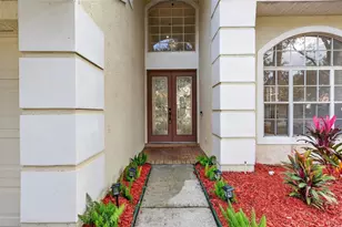 10207 Deercliff Dr, Tampa, FL 33647 - Photo 3