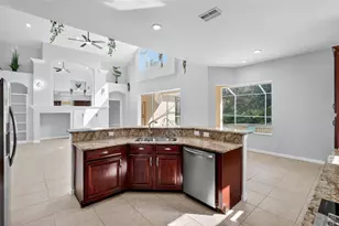 10207 Deercliff Dr, Tampa, FL 33647 - Photo 11