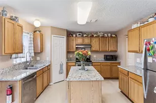 1849 Sunset Ridge Dr, Mascotte, FL 34753 - Photo 7