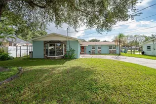 6421 Stockbridge Ave, Belle Isle, FL 32809 - Photo 5