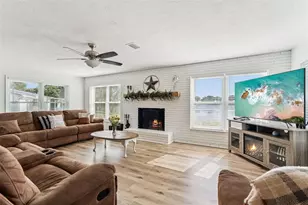 1051 Eva St, Deltona, FL 32725 - Photo 9