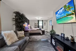 2721 Evergreen Dr, Edgewater, FL 32141 - Photo 15