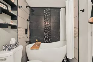 2721 Evergreen Dr, Edgewater, FL 32141 - Photo 19