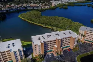 6425 Shoreline Dr, Saint Petersburg, FL 33708 - Photo 1