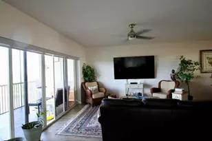 6425 Shoreline Dr, Saint Petersburg, FL 33708 - Photo 11