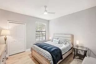 8357 38th St Cir E, Sarasota, FL 34243 - Photo 23