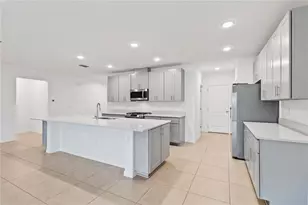 1166 Oak Bluff Dr, Davenport, FL 33837 - Photo 7