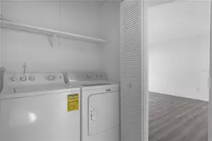 4025 Billingsgate Rd, Orlando, FL 32839 - Photo 9