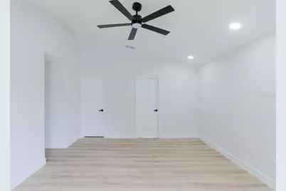 2037 Corner Tree Court, Orlando, FL 32820 - Photo 15