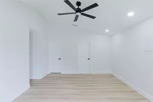 2037 Corner Tree Ct, Orlando, FL 32820 - Photo 15