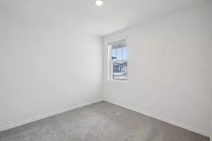 1778 Brekey Wy, Zephyrhills, FL 33541 - Photo 23