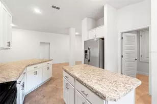 1130 Berry Ln, Davenport, FL 33837 - Photo 15