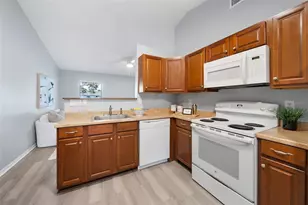 1498 Hendren Dr, Orlando, FL 32807 - Photo 23