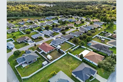 512 Majestic Gardens Boulevard, Winter Haven, FL 33880 - Photo 37