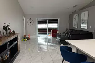 4706 Doral Pointe Dr, Kissimmee, FL 34758 - Photo 9