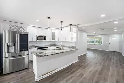 5599 N 110th Way N Way, Seminole, FL 33772 - Photo 3