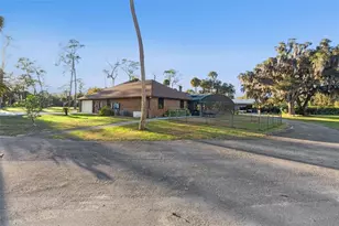 2565 E Osceola Rd, Geneva, FL 32732 - Photo 63