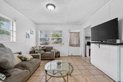 6207 Blossom Avenue, Tampa, FL 33614 - Photo 25