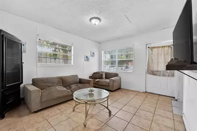 6207 Blossom Avenue, Tampa, FL 33614 - Photo 27