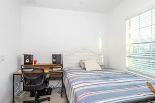 991 E 10th St, Apopka, FL 32703 - Photo 23