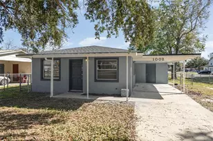 1002 N New Hampshire Ave, Tavares, FL 32778 - Photo 1