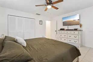 27922 Tammi Dr, Tavares, FL 32778 - Photo 21