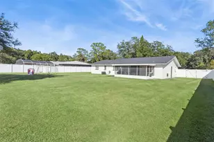 27922 Tammi Dr, Tavares, FL 32778 - Photo 29