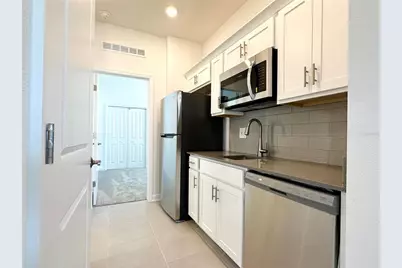 4740 Waltham Forest Drive, Davenport, FL 33837 - Photo 11