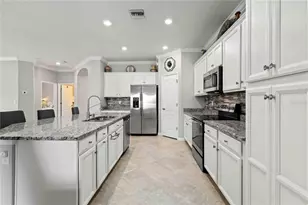 10088 Cozy Grv Dr, Venice, FL 34293 - Photo 11