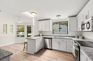 4039 N Citrus Cir, Zellwood, FL 32798 - Photo 7