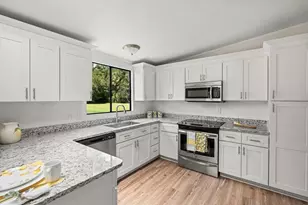 4039 N Citrus Cir, Zellwood, FL 32798 - Photo 9