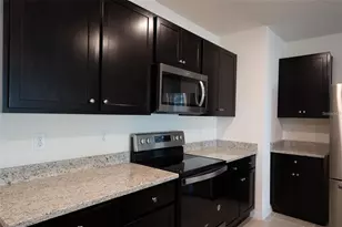 2464 Ribbon Fall Ave, Davenport, FL 33837 - Photo 5