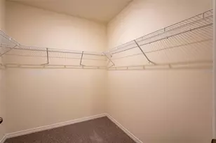 2464 Ribbon Fall Ave, Davenport, FL 33837 - Photo 9