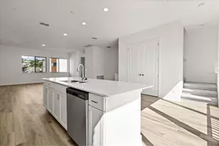 56 W Harding St, Orlando, FL 32806 - Photo 5