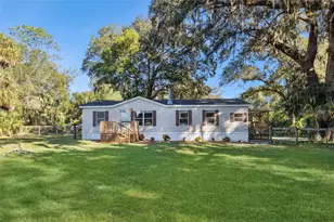 28405 SE 175th St, Umatilla, FL 32784 - Photo 1