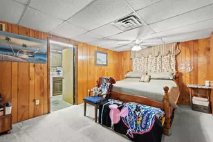 7235 15th St N, Saint Petersburg, FL 33702 - Photo 15