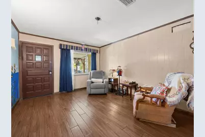 7235 15th St N, Saint Petersburg, FL 33702 - Photo 3