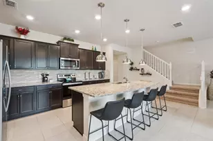 921 Paradise Dr, Davenport, FL 33897 - Photo 7