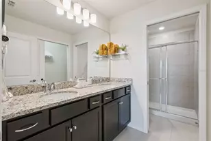 921 Paradise Dr, Davenport, FL 33897 - Photo 15