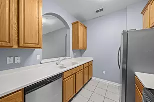 1355 Venezia Ct, Davenport, FL 33896 - Photo 7