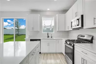 332 Bow Ln, Haines City, FL 33844 - Photo 5