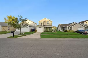 2333 Pebble Brook Rd, Kissimmee, FL 34741 - Photo 3