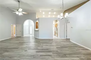 809 Muirfield Cir, Apopka, FL 32712 - Photo 7