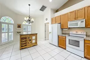 809 Muirfield Cir, Apopka, FL 32712 - Photo 17