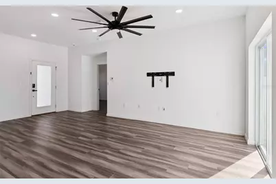 500 Sarasota Place, Kissimmee, FL 34759 - Photo 13