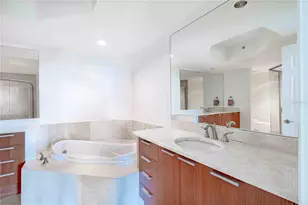 231 Riverside Dr, Daytona Beach, FL 32117 - Photo 7